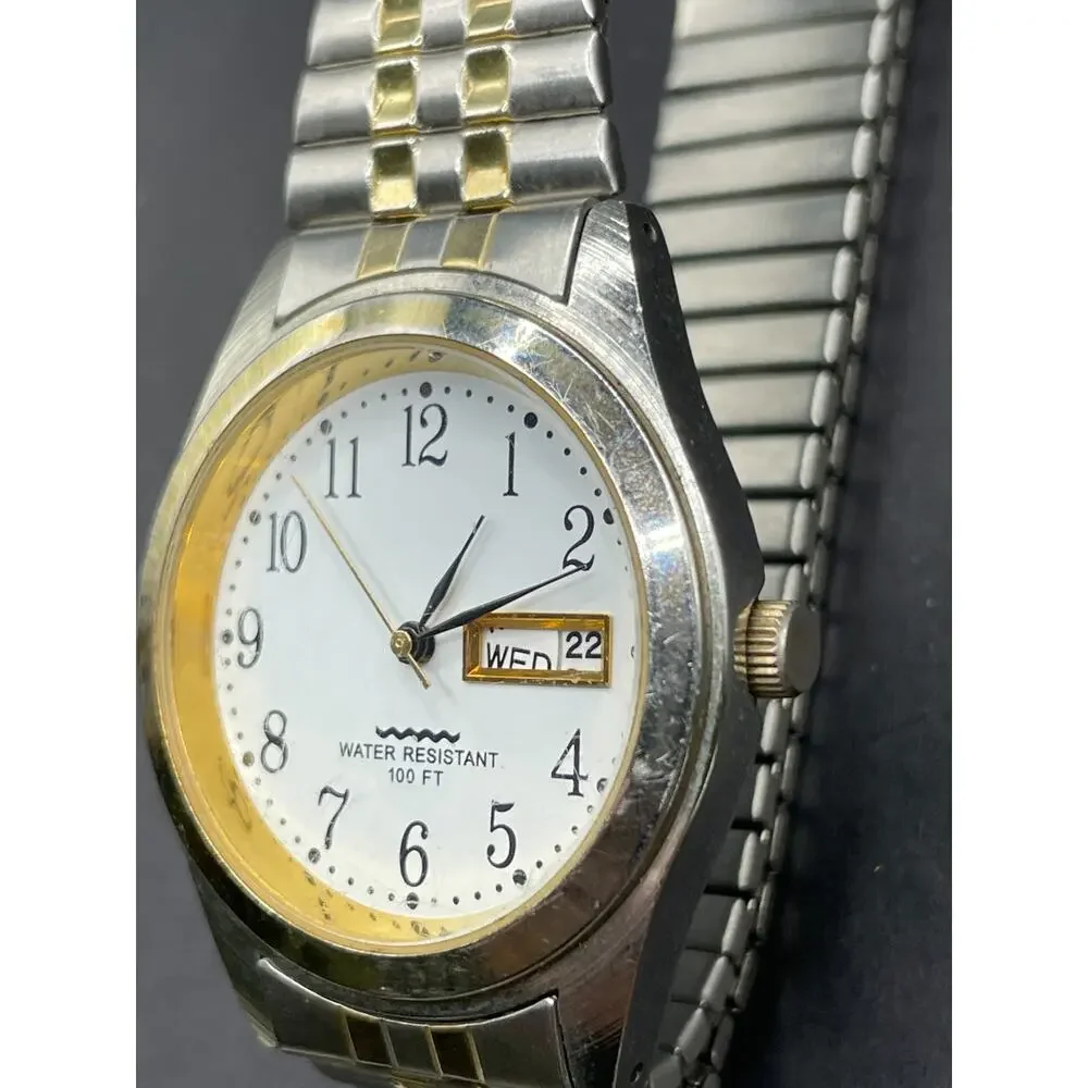 Vintage PT948 PC33 Japan WR100FT Stainless Silver Stretch Band Two Tone 36MM